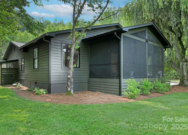 Property at 903 Middlefork Rd, Brevard, NC 28712, 2 beds, 2.5 baths