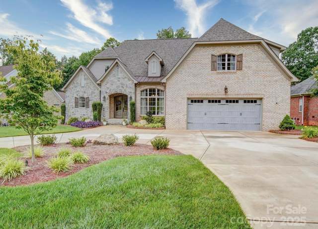 Property at 4025 Foxes Trl, Cramerton, NC 28032, 5 beds, 4.5 baths