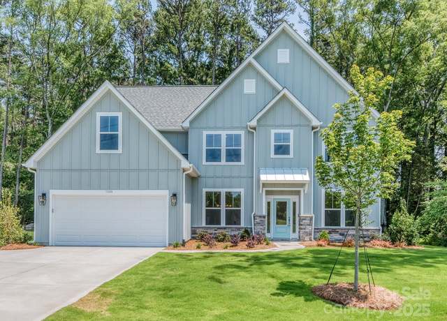 Property at 7108 Hambright Rd, Huntersville, NC 28078, 4 beds, 3 baths