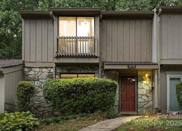 Property at 313 Lamplighter Cir, Winston Salem, NC 27104, 3 beds, 2.5 baths