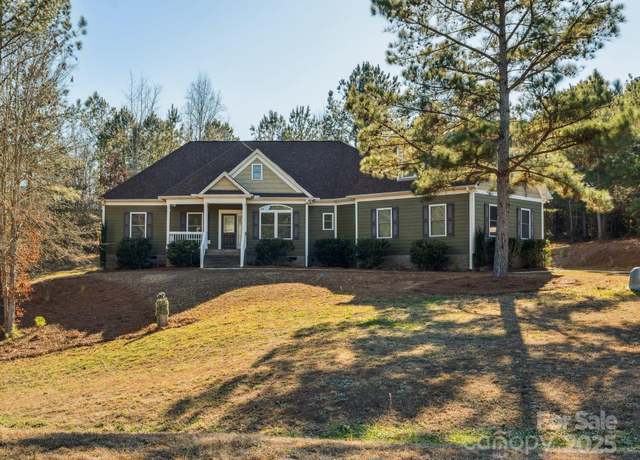 Property at 1744 White Fawn Ln, Rock Hill, SC 29730, 3 beds, 2.5 baths