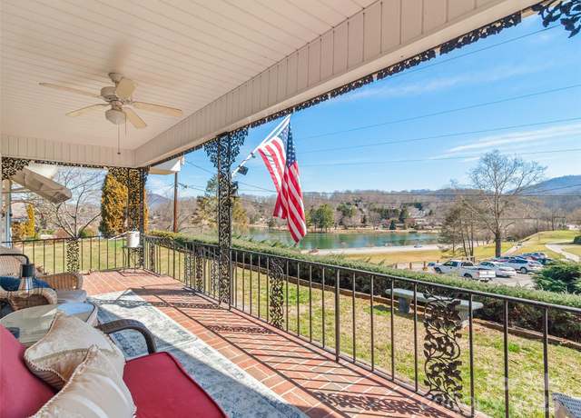 Property at 741 Golf Course Rd, Waynesville, NC 28786, 3 beds, 3 baths