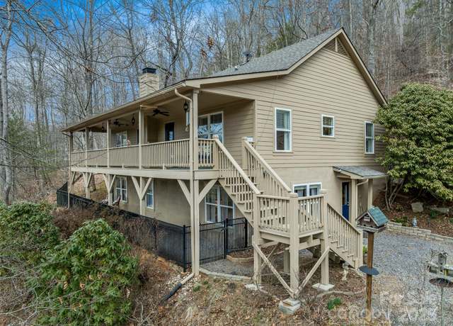 Property at 607 Blueberry Dr, Burnsville, NC 28714, 4 beds, 2.5 baths