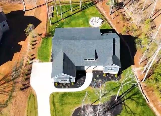 Property at 820 Bellegray Rd, Clover, SC 29710, 3 beds, 2 baths