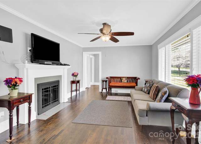 Property at 534 Georgia Ave, Statesville, NC 28677, 3 beds, 1 bath