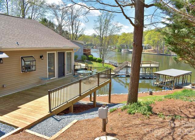 Property at 458 Pinehaven Dr, Badin Lake, NC 28127, 2 beds, 2 baths