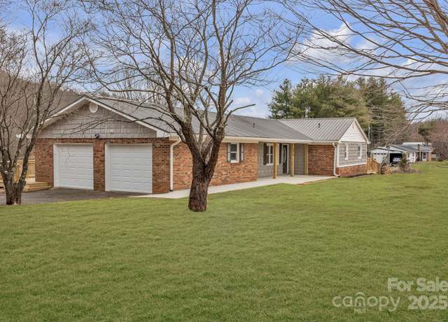 Property at 276 Bob Mcneill Rd, West Jefferson, NC 28694, 3 beds, 3 baths