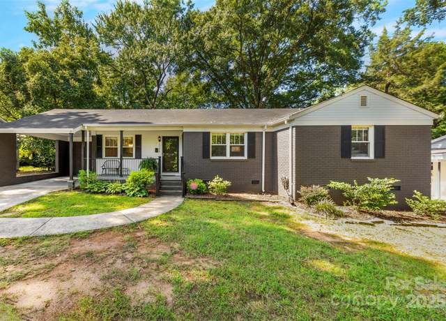 Property at 1126 E Woodlawn Rd, Charlotte, NC 28209, 3 beds, 1.5 baths