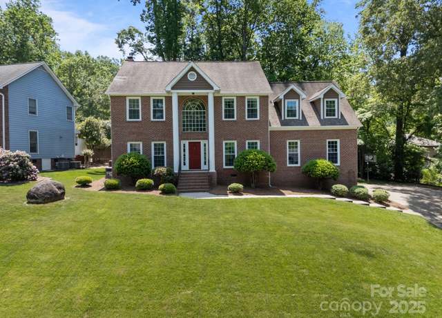 Property at 9000 Stourbridge Dr, Huntersville, NC 28078, 4 beds, 2.5 baths