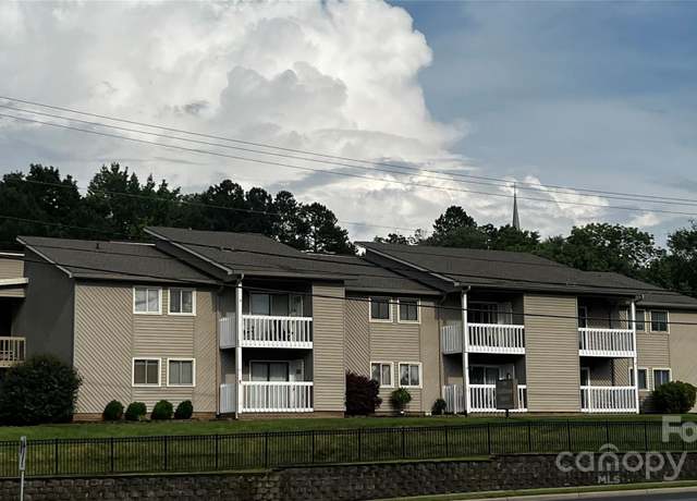 Property at 140 Lake Concord Rd NE, Concord, NC 28025, 2 beds, 2 baths
