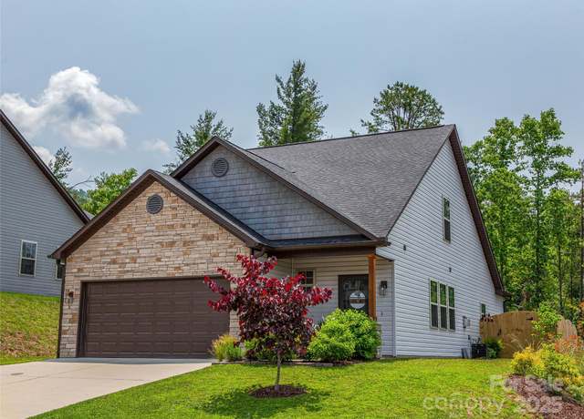 Property at 218 Water Leaf Dr, Weaverville, NC 28787, 3 beds, 2.5 baths