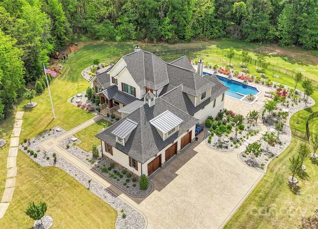 Property at 1430 Rosehill Dr, Waxhaw, NC 28173, 6 beds, 5.5 baths