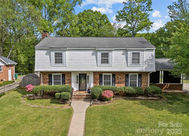 Property at 6035 Idlebrook Dr, Charlotte, NC 28212, 4 beds, 2.5 baths