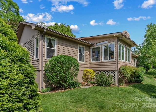 Property at 4-B Hedgerose Ct, Asheville, NC 28805, 3 beds, 2 baths