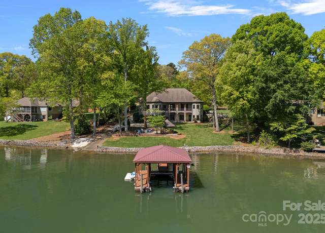 Property at 4786 Heather Ln, Denver, NC 28037, 4 beds, 4.5 baths