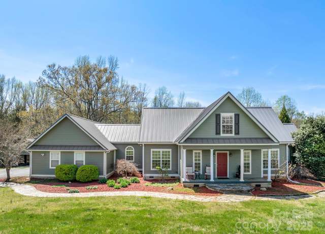 Property at 132 Green Meadows Ln, Columbus, NC 28722, 3 beds, 3 baths