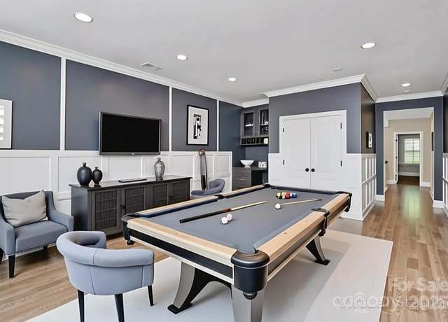 Property at 11052 Preservation Park Dr, Charlotte, NC 28214, 4 beds, 3.5 baths