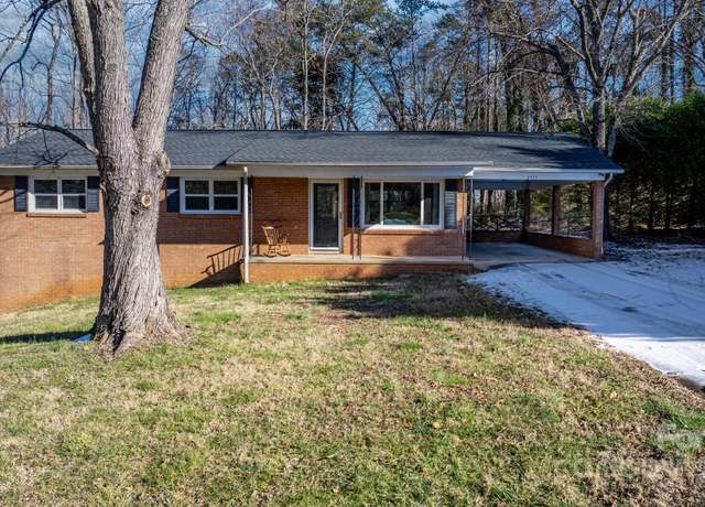 Property at 2577 Conner Cir, Lenoir, NC 28645, 3 beds, 1.5 baths