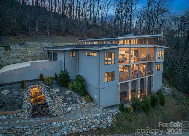 Property at 34 Grovepoint Way, Asheville, NC 28804, 6 beds, 4 baths