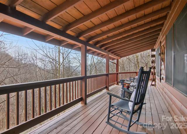 Property at 680 Creekside Dr, Maggie Valley, NC 28751, 3 beds, 3 baths