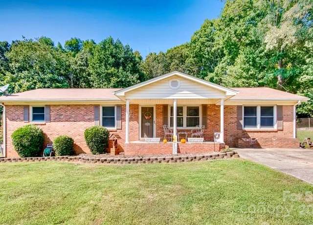 Property at 124 Riley Rd, Dallas, NC 28034, 3 beds, 1 bath