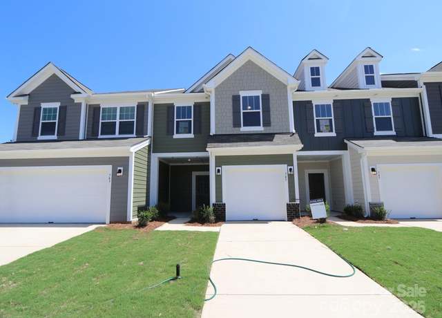 Property at 745 Lockhaven Dr NW, Concord, NC 28027, 3 beds, 2.5 baths