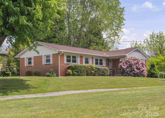 Property at 420 Wesley St, Canton, NC 28716, 3 beds, 2 baths