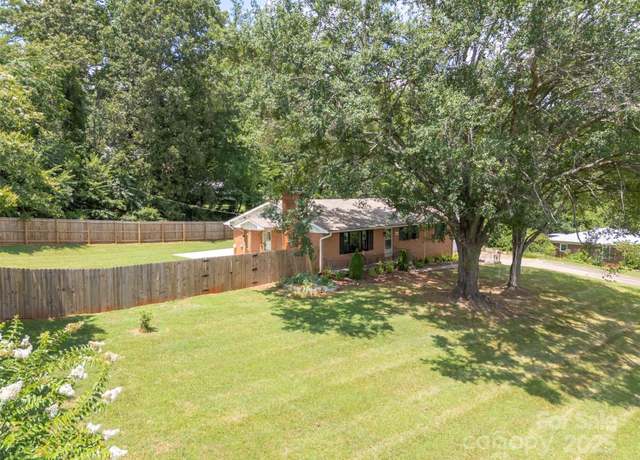 Property at 444 Edwards St, Rutherfordton, NC 28139, 3 beds, 2 baths