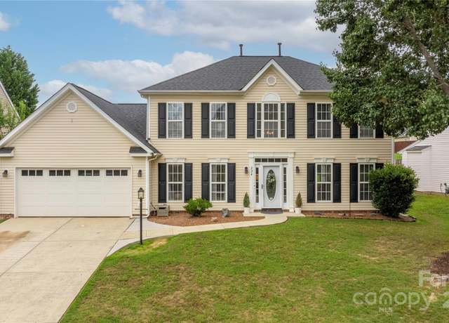 Property at 224 Royalton Rd, Mooresville, NC 28115, 4 beds, 2.5 baths