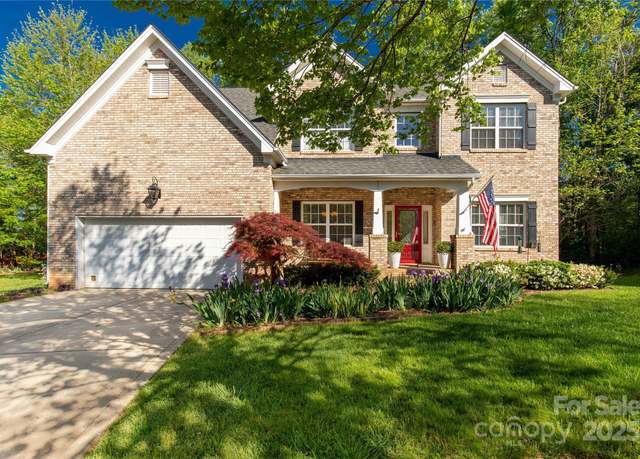 Property at 206 Coburn Ct, Fort Mill, SC 29715, 4 beds, 3 baths