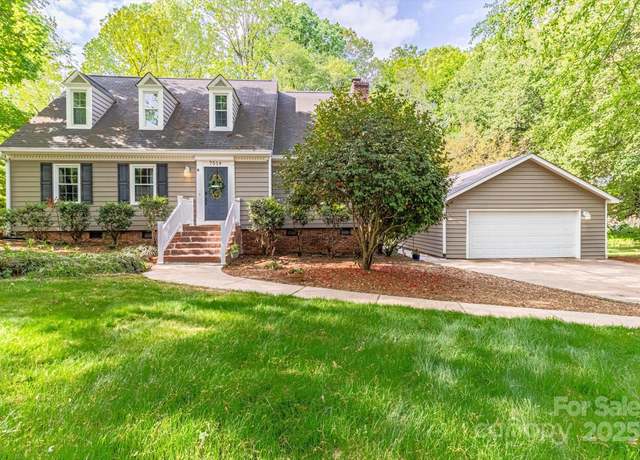 Property at 7514 Pewter Ln, Charlotte, NC 28270, 3 beds, 2.5 baths