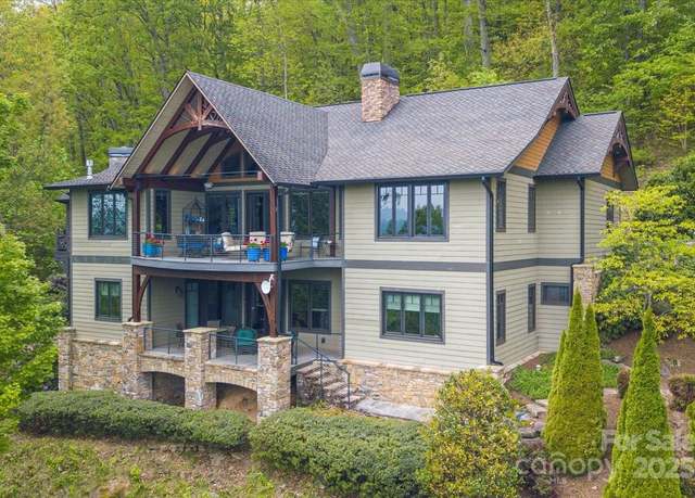 Property at 2461 Eagles Nest Rd, Waynesville, NC 28786, 3 beds, 5 baths