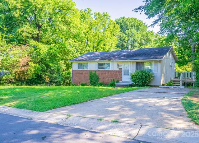 Property at 2519 Abelwood Rd, Charlotte, NC 28216, 3 beds, 1 bath
