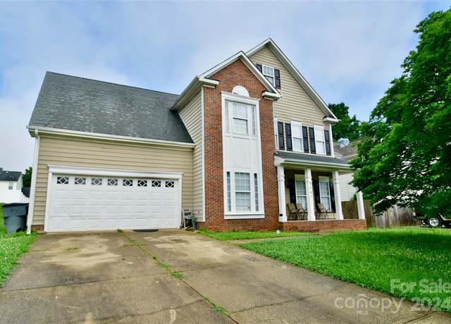 Property at 9841 Baxter Caldwell Dr, Charlotte, NC 28213, 4 beds, 2.5 baths