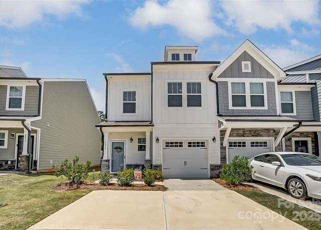Property at 2032 Crooked Oak Ln, York, SC 29745, 3 beds, 2.5 baths