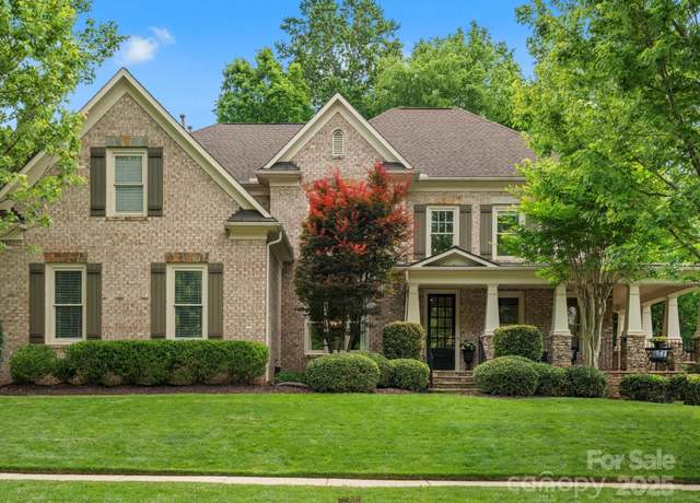 Property at 1030 Westbury Dr, Matthews, NC 28104, 5 beds, 4 baths
