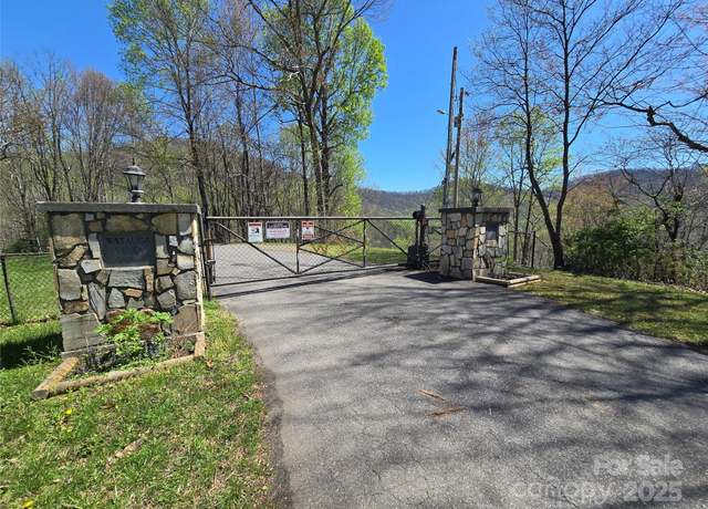 Property at 0 Pioneer Trl #389, Franklin, NC 28734