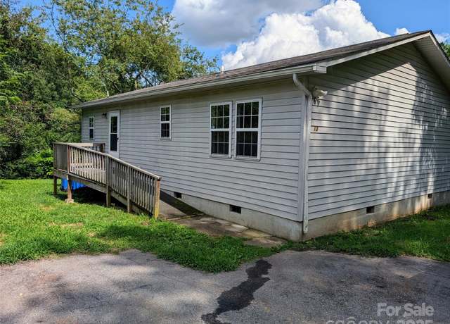 Property at 12 Moody Rd, Asheville, NC 28806, 3 beds, 2 baths