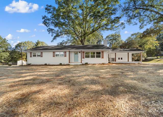 Property at 3503 Linwood Rd, Gastonia, NC 28052, 3 beds, 2 baths