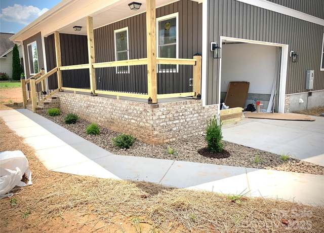 Property at 107 Viewmont Ln, Ronda, NC 28670, 3 beds, 2 baths