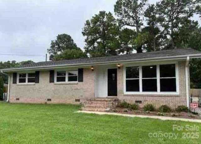 Property at 1331 Ebinport Rd, Rock Hill, SC 29732, 3 beds, 1.5 baths