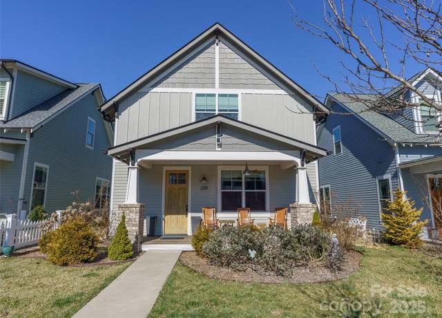 Property at 288 W Main St, Brevard, NC 28712, 4 beds, 4.5 baths