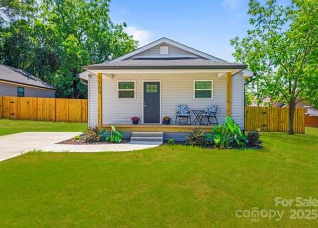 Property at 109 W Poplar St, Stanley, NC 28164, 3 beds, 2 baths