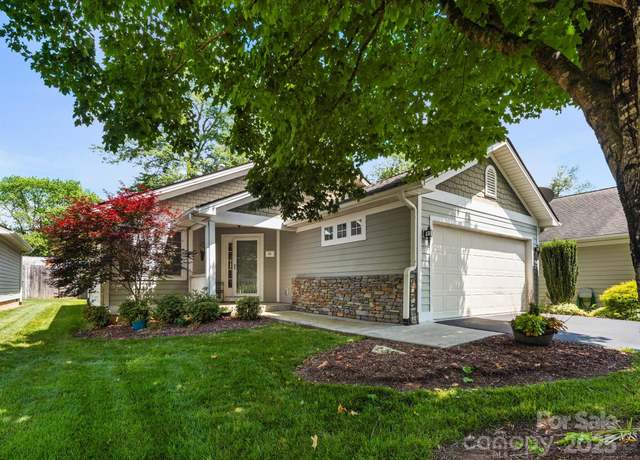 Property at 20 E Fairway View Ct, Etowah, NC 28729, 3 beds, 2 baths