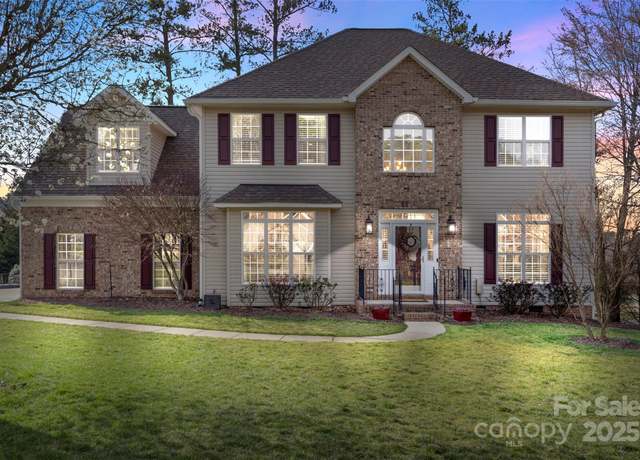 Property at 7510 Plumcrest Ln, Harrisburg, NC 28075, 5 beds, 2.5 baths