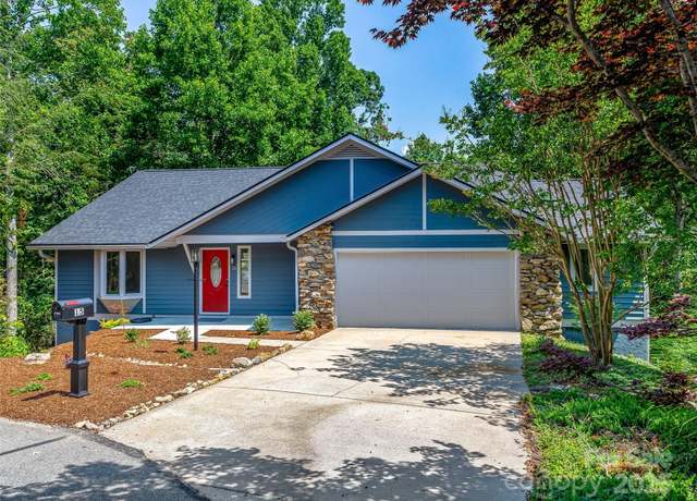 Property at 15 Josie Ln, Asheville, NC 28804, 4 beds, 3.5 baths