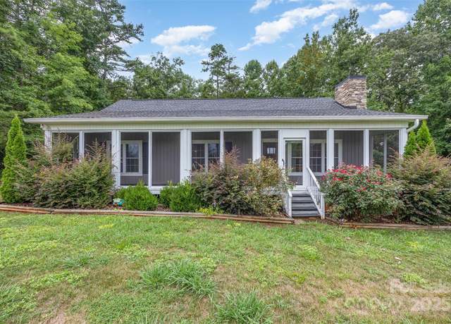 Property at 2768 S Main Street Ext, Denton, NC 27239, 3 beds, 2 baths
