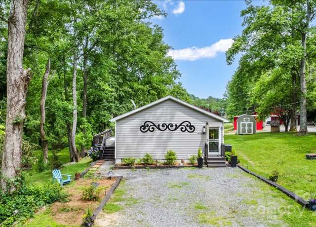 Property at 57 Fair Hollow Ln, Hendersonville, NC 28792, 3 beds, 2 baths