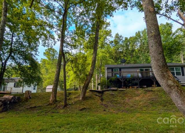Property at 57 Fair Hollow Ln, Hendersonville, NC 28792, 3 beds, 2 baths