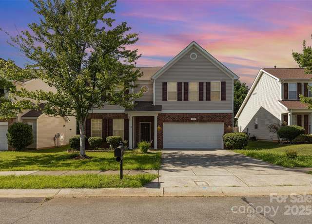 Property at 5307 Ayers Orchard Way, Charlotte, NC 28227, 4 beds, 2.5 baths